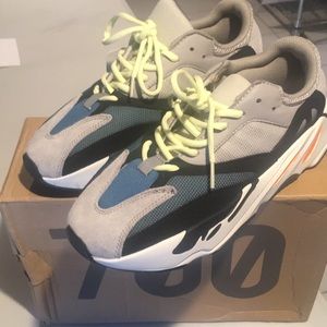 Yeezy Boost 700